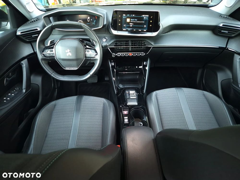 Peugeot 2008 BlueHDi 130 Allure S&S EAT8 - 7
