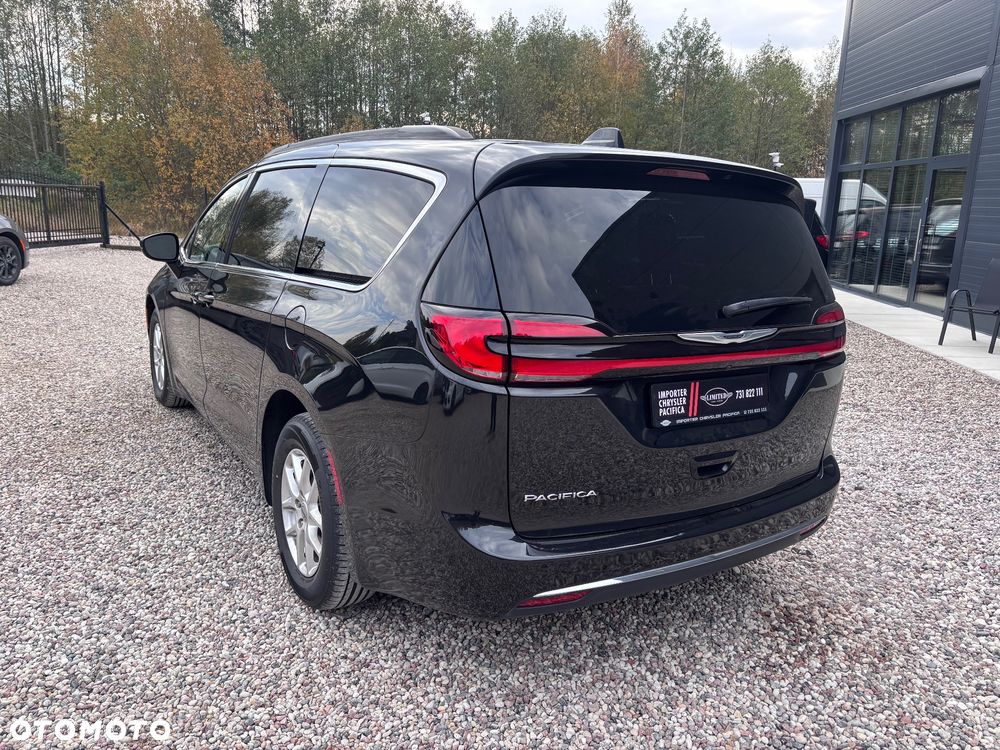 Chrysler Pacifica - 7