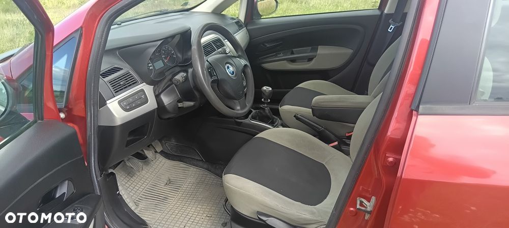 Fiat Grande Punto - 6