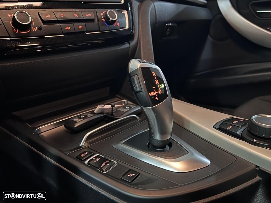 BMW 320 d xDrive Line Sport Auto - 14