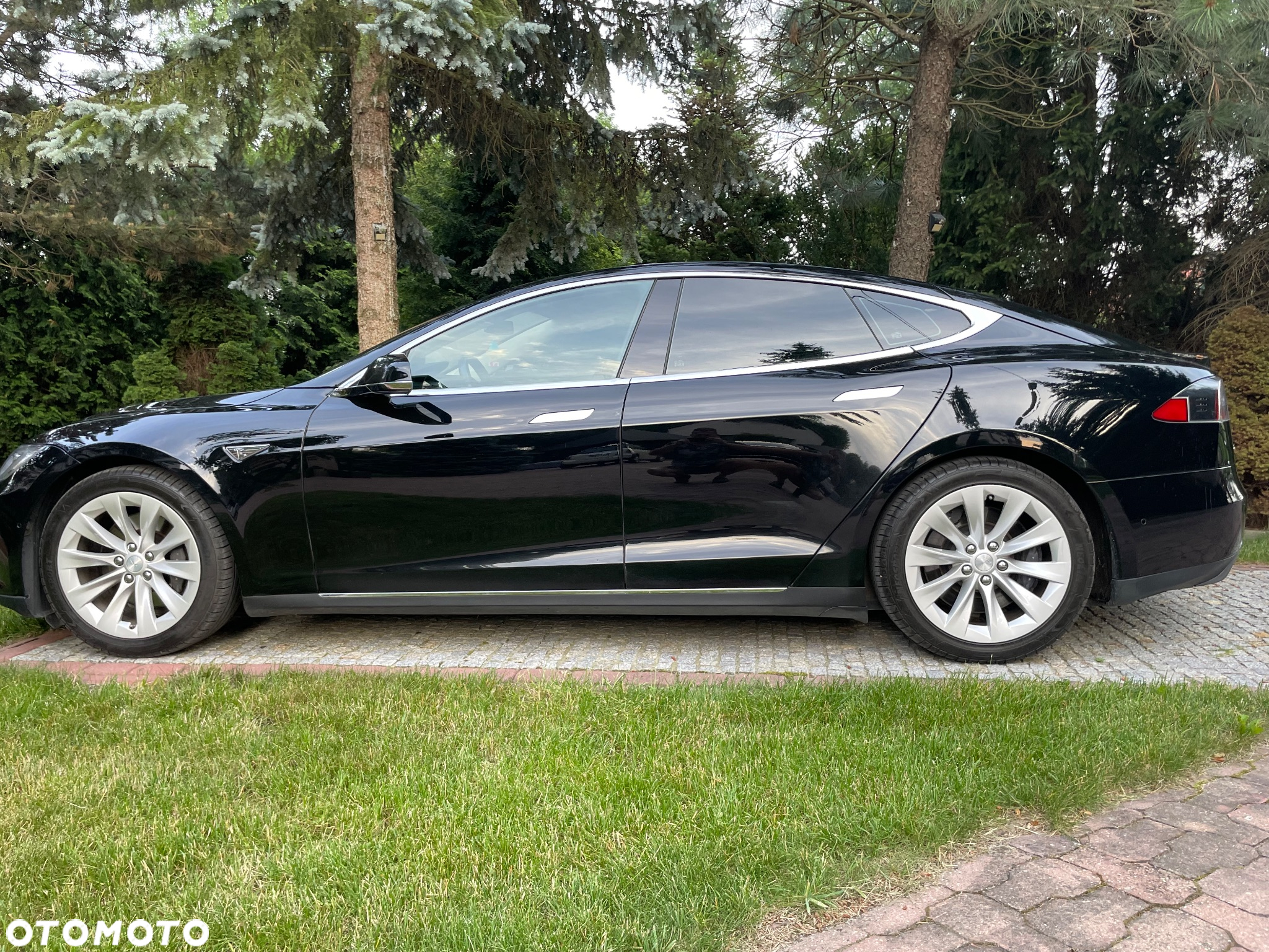 Tesla Model S 70 D - 15