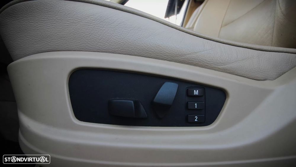 BMW X5 30 i xDrive - 9