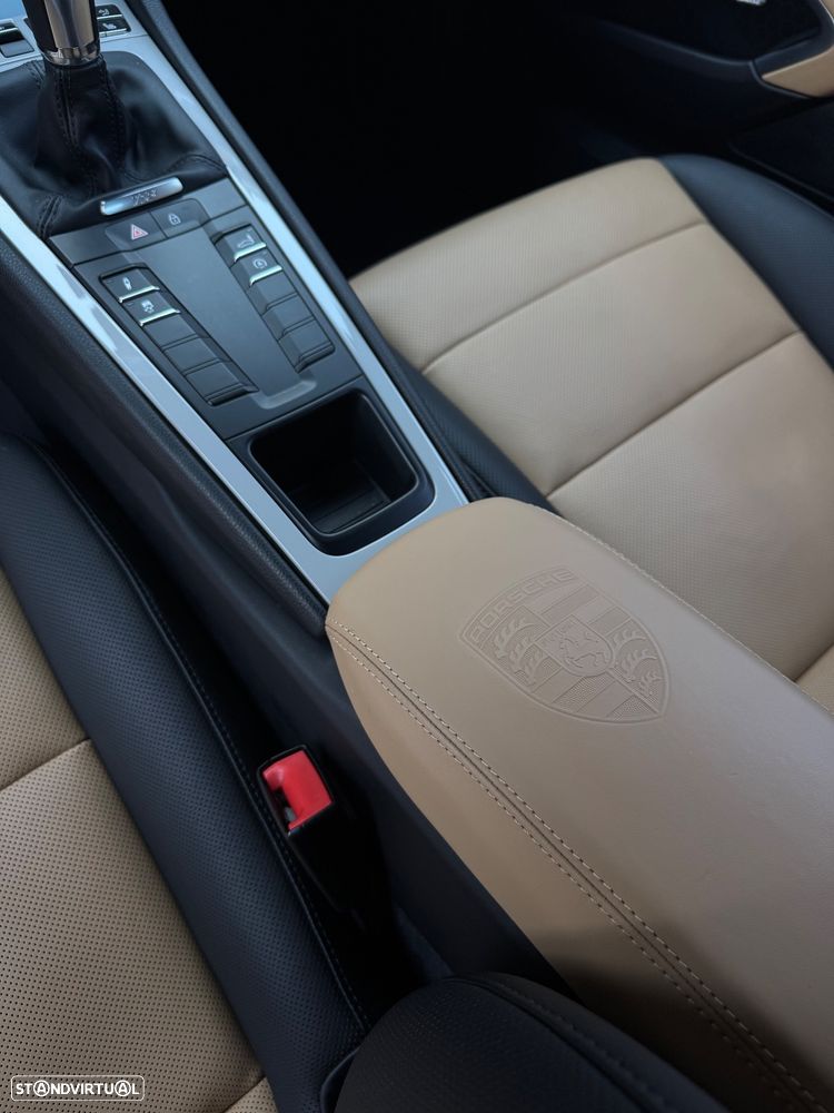 Porsche 718 Cayman 2.0 T - 8