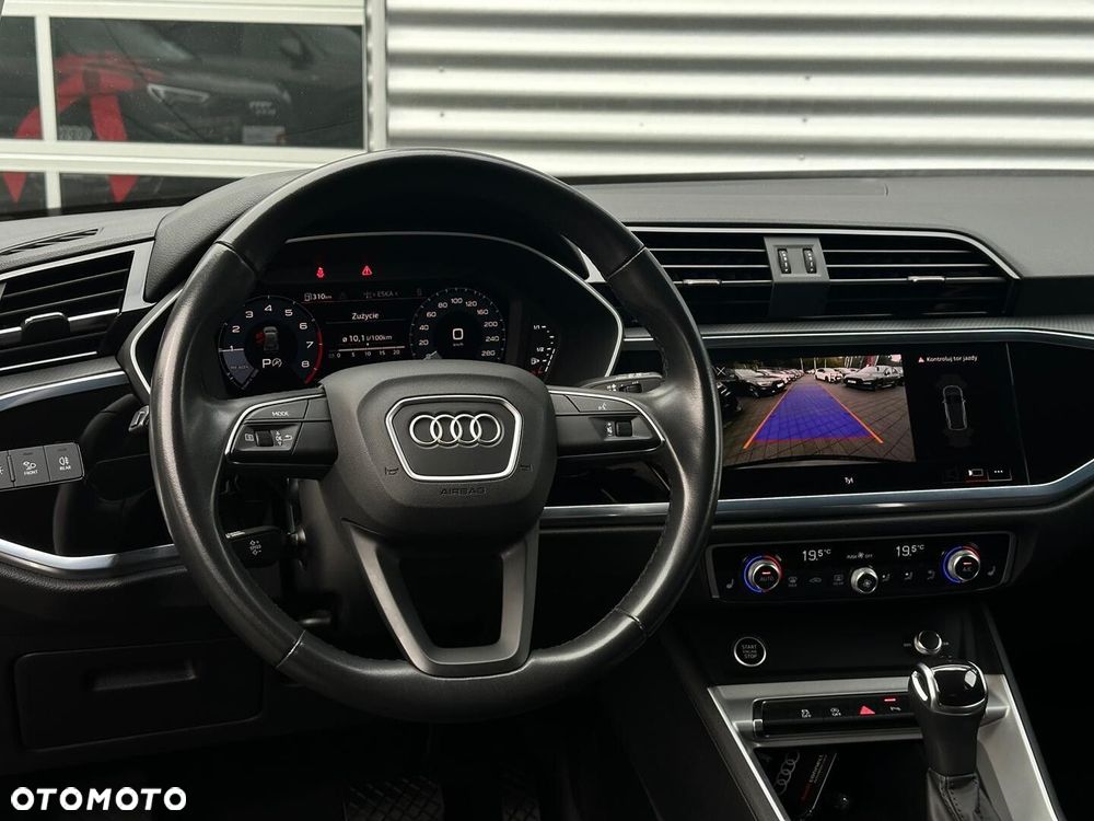 Audi Q3 - 11