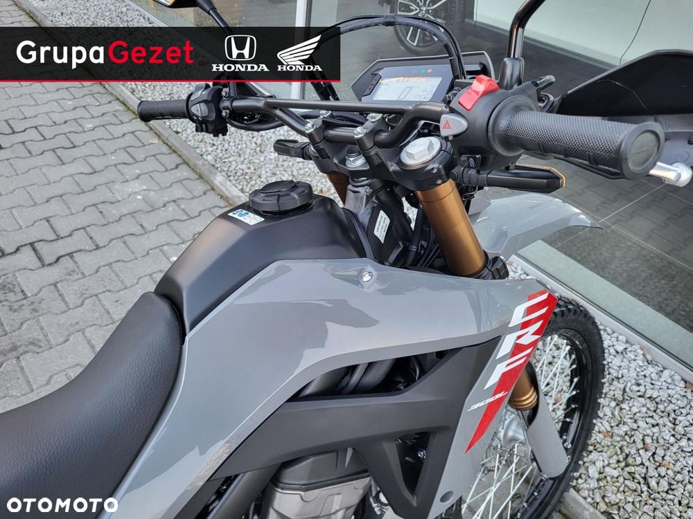 Honda CRF - 12