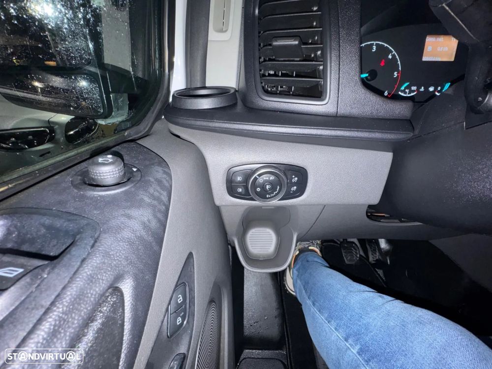 Ford Transit Custom - 22