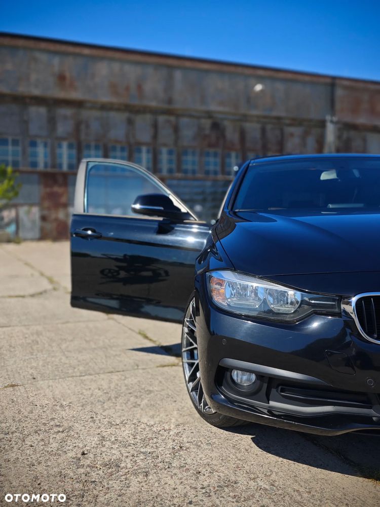 BMW Seria 3 320d xDrive - 2
