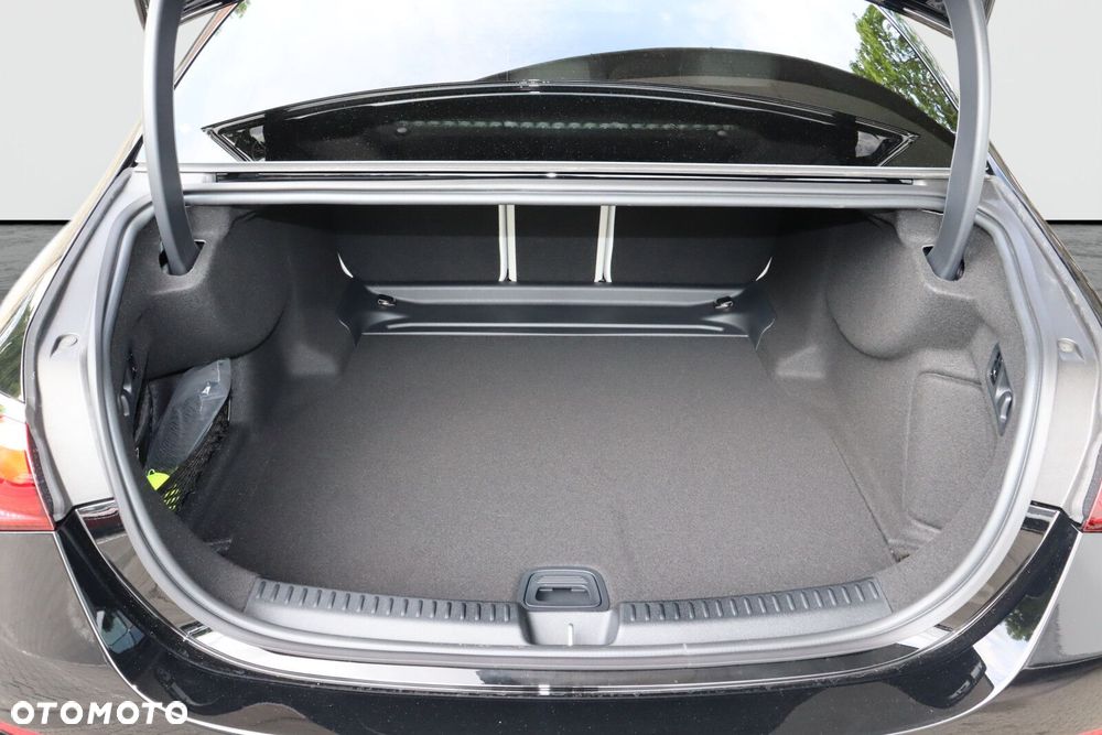 Mercedes-Benz Klasa E 220 d mHEV 4-Matic AMG 9G-Tronic - 18