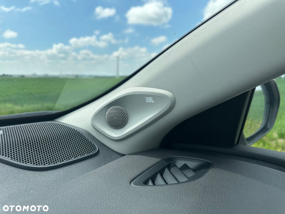 Toyota Yaris Hybrid 1.5 Premiere Edition - 30