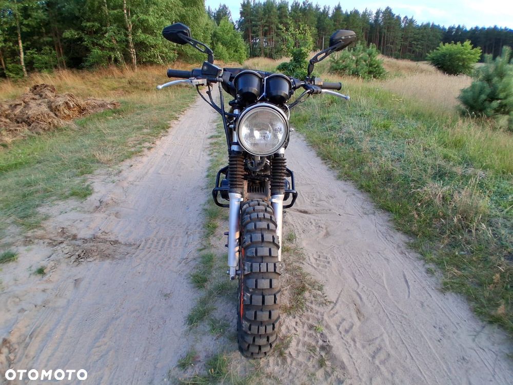 Suzuki GS - 2