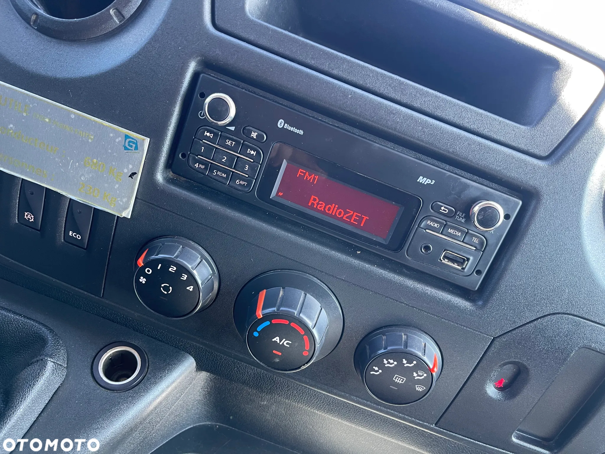 Renault Master Grudzień 2018 ROK*Niski przebieg 181.000 KM*Bardzo ładny*Klima,Kamera,Hak - 21