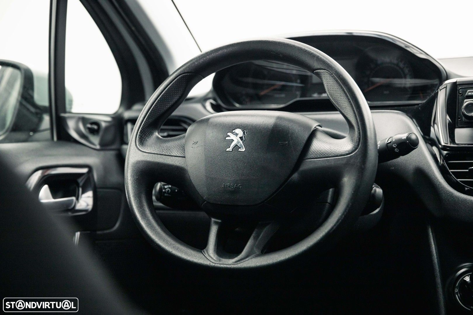 Peugeot 208 1.2 VTi Access - 9