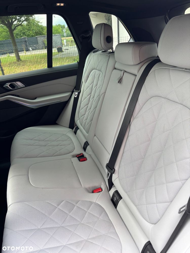 BMW X5 xDrive50e - 38