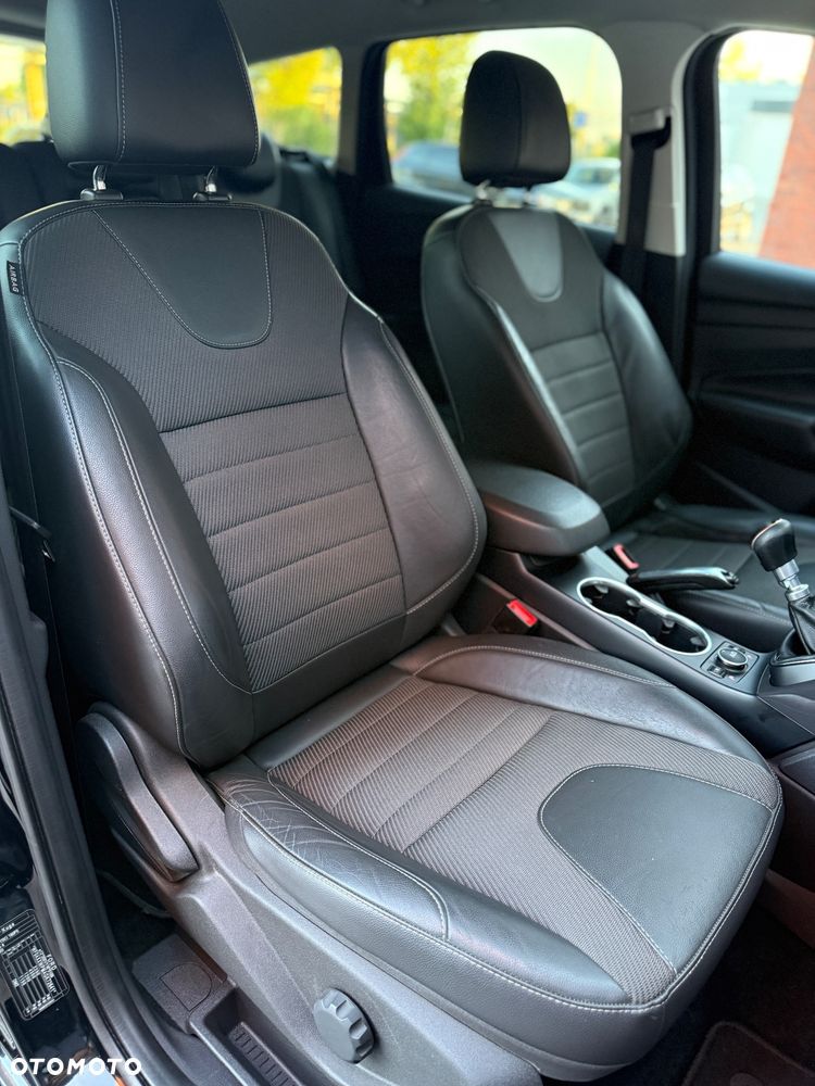Ford Kuga 2.0 TDCi 4x4 Individual - 27