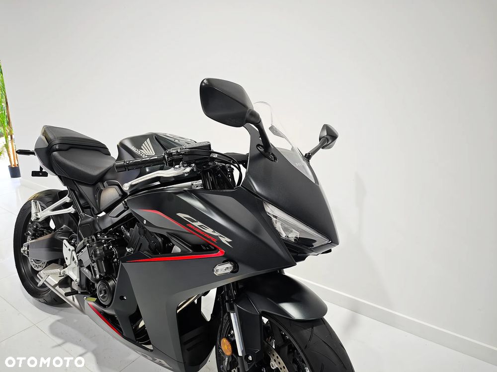 Honda CBR - 7