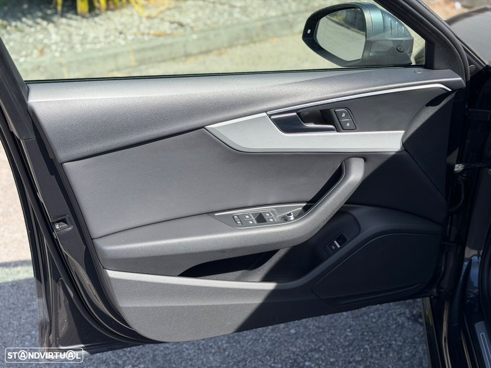 Audi A4 2.0 TDI S-line - 7