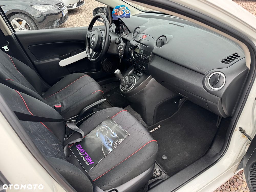 Mazda 2 - 11