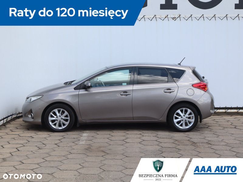 Toyota Auris - 4