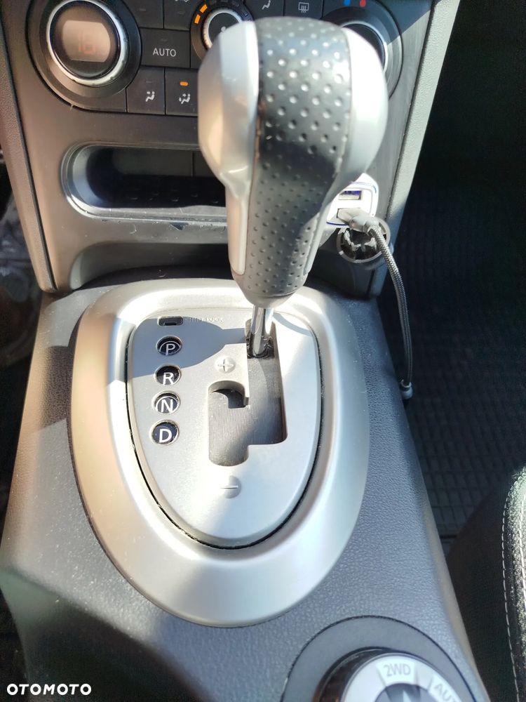 Nissan Qashqai 2.0 dCi 4x4 I-Way - 23