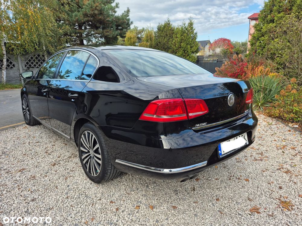 Volkswagen Passat 2.0 TDI Trendline - 13