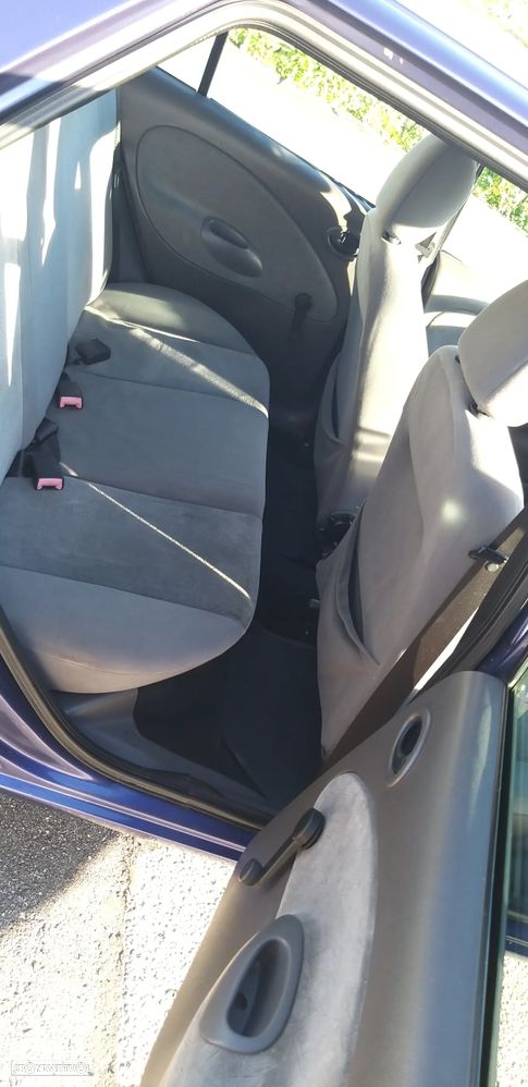 Ford Fiesta 1.25 Ghia - 6