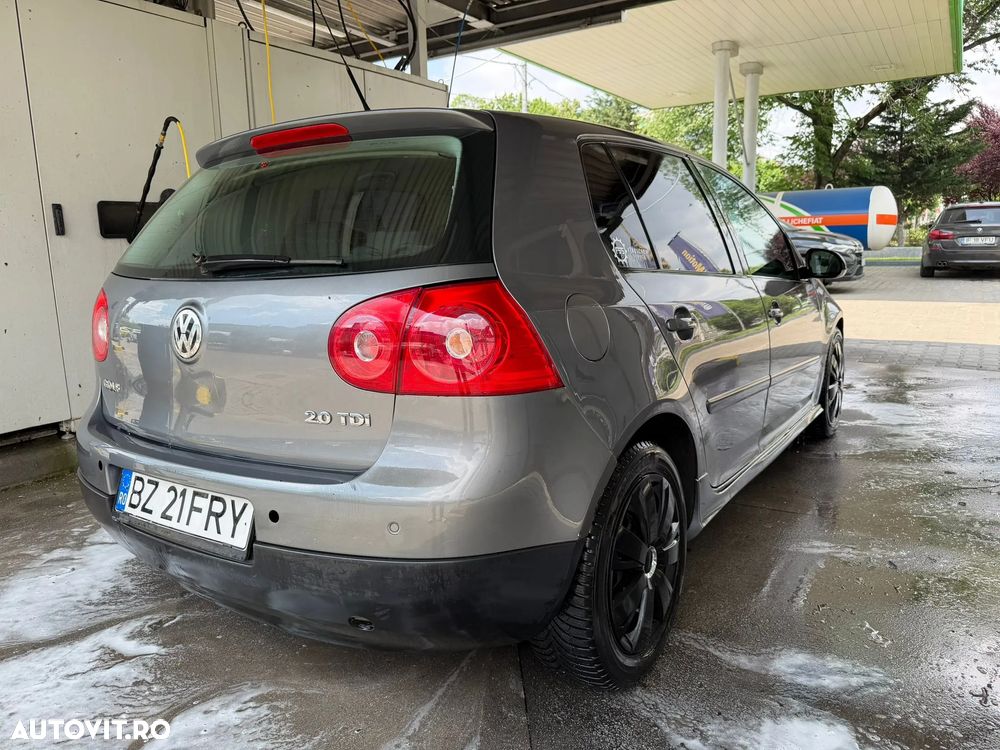 Volkswagen Golf 1.6 Highline - 4