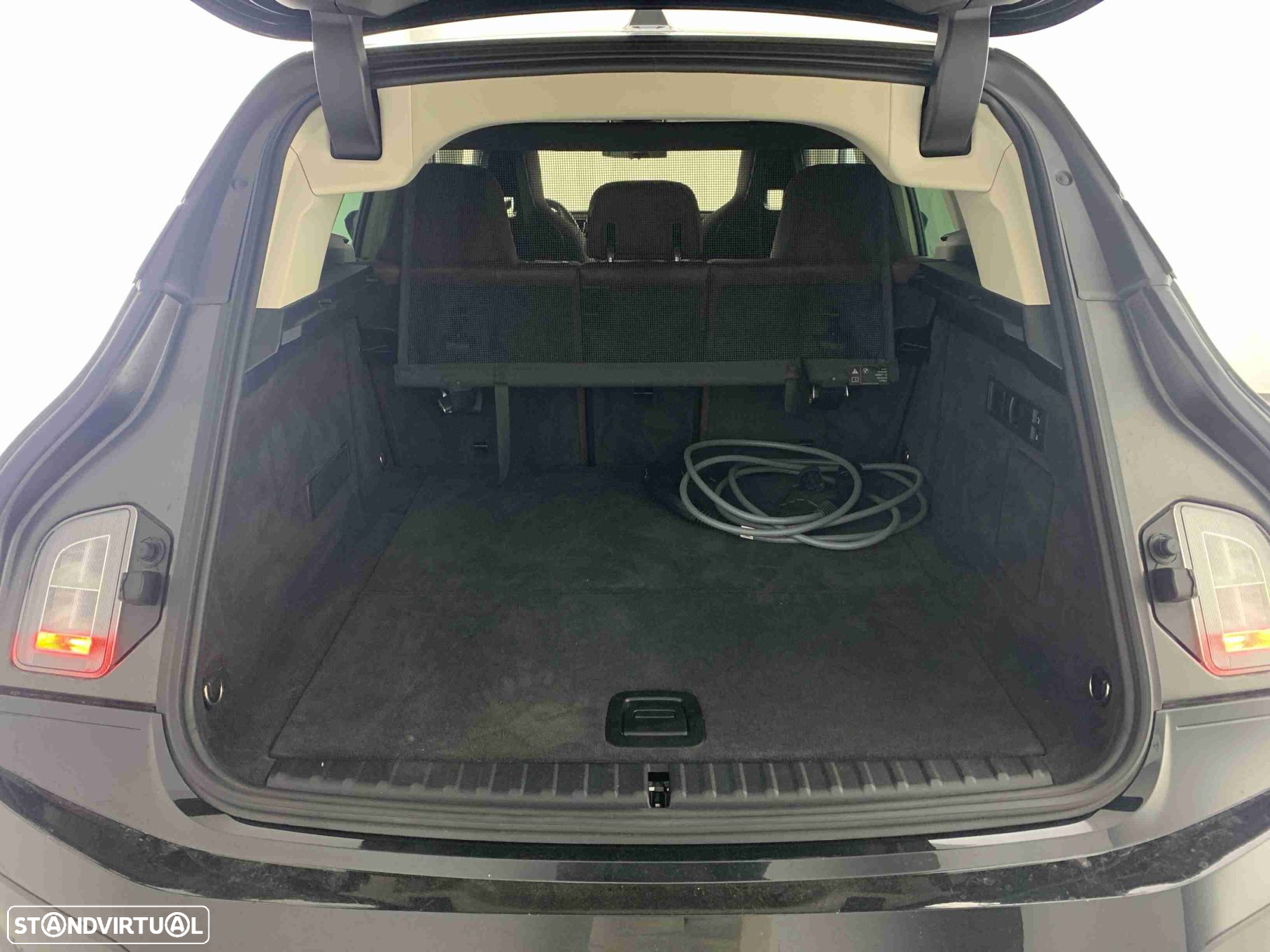 BMW iX xDrive 40 - 14