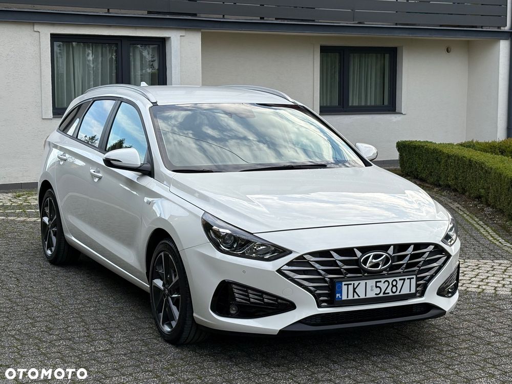 Hyundai i30 Kombi 1.5 T-GDI 48V-Hybrid Prime - 11
