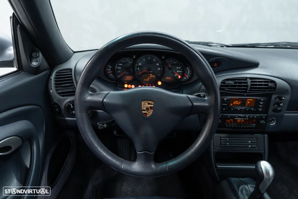 Porsche 911 (996) Carrera 4 Coupé - 20