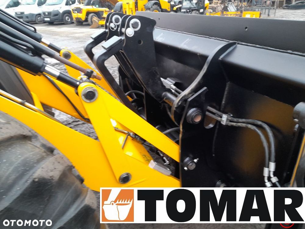 JCB JCB 4CX AEC  2019r - 15