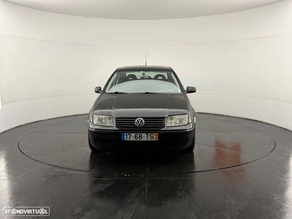 VW Bora 1.9 TDi Confortline - 2