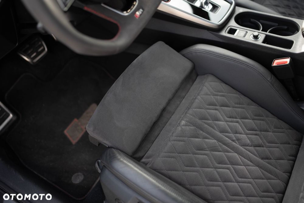 Audi RS3 Sportback - 19