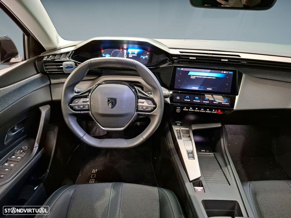 Peugeot e-308 54 kWh Allure - 17