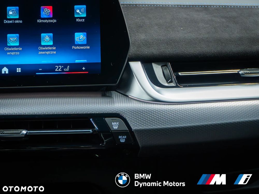 BMW iX1 eDrive20 M Sportpaket - 30