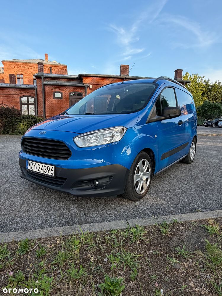 Ford transit courier - 1