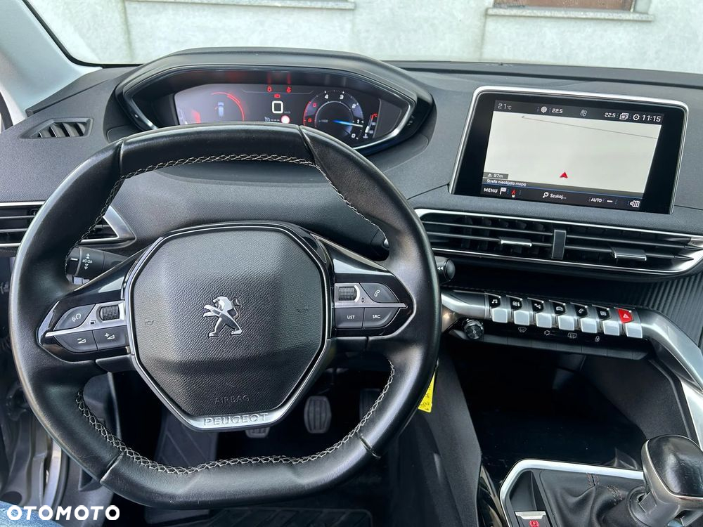 Peugeot 3008 - 11