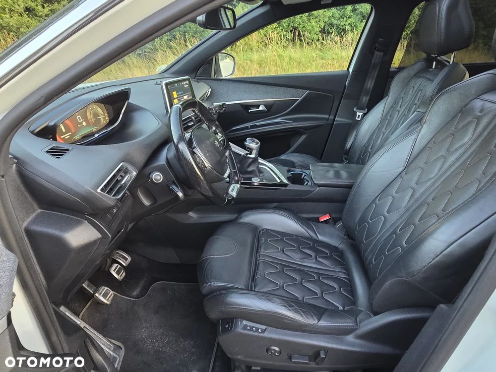 Peugeot 5008 - 26