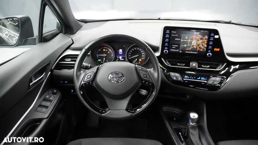 Toyota C-HR Hybrid Business-Edition - 33