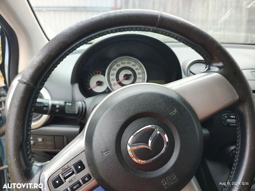Mazda 2 1.3i TE - 7