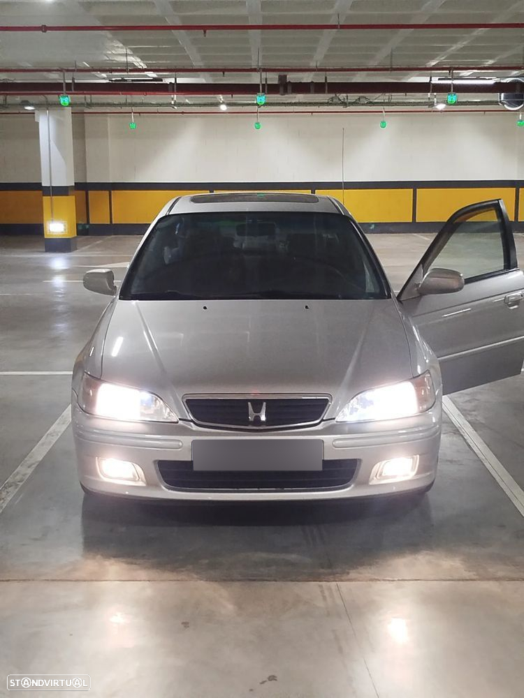 Honda Accord 2.0 ES - 21
