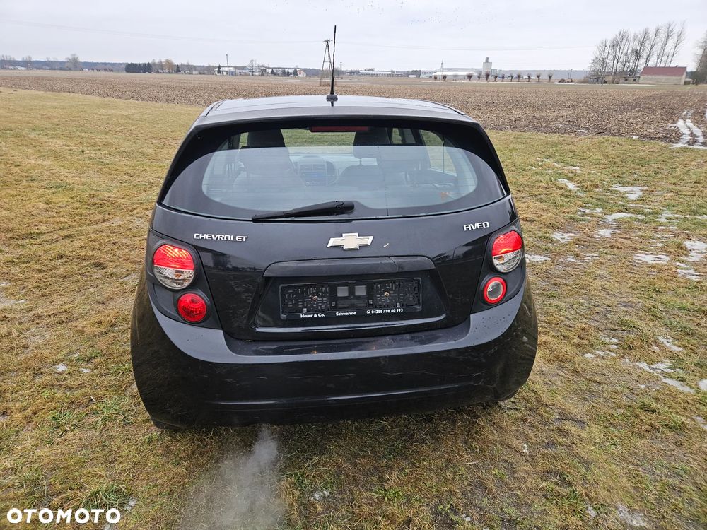 Chevrolet Aveo - 4