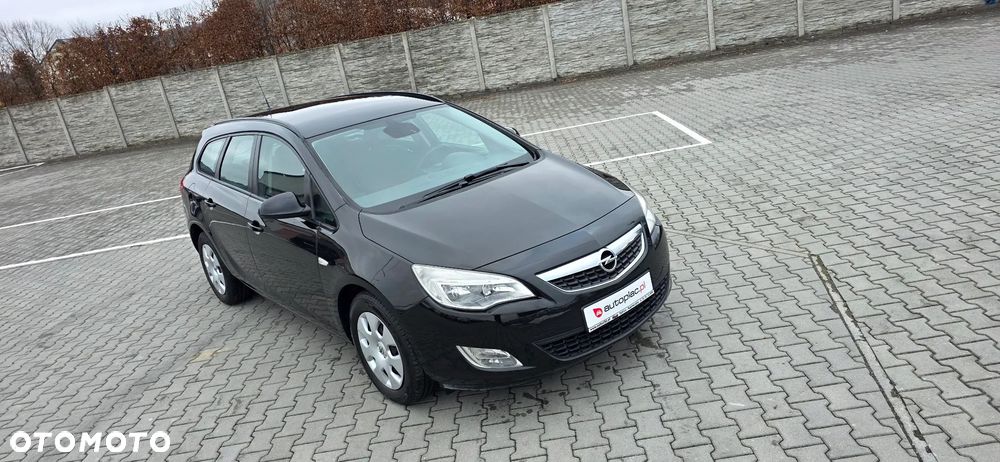Opel Astra 1.7 CDTI DPF 150 Jahre - 8