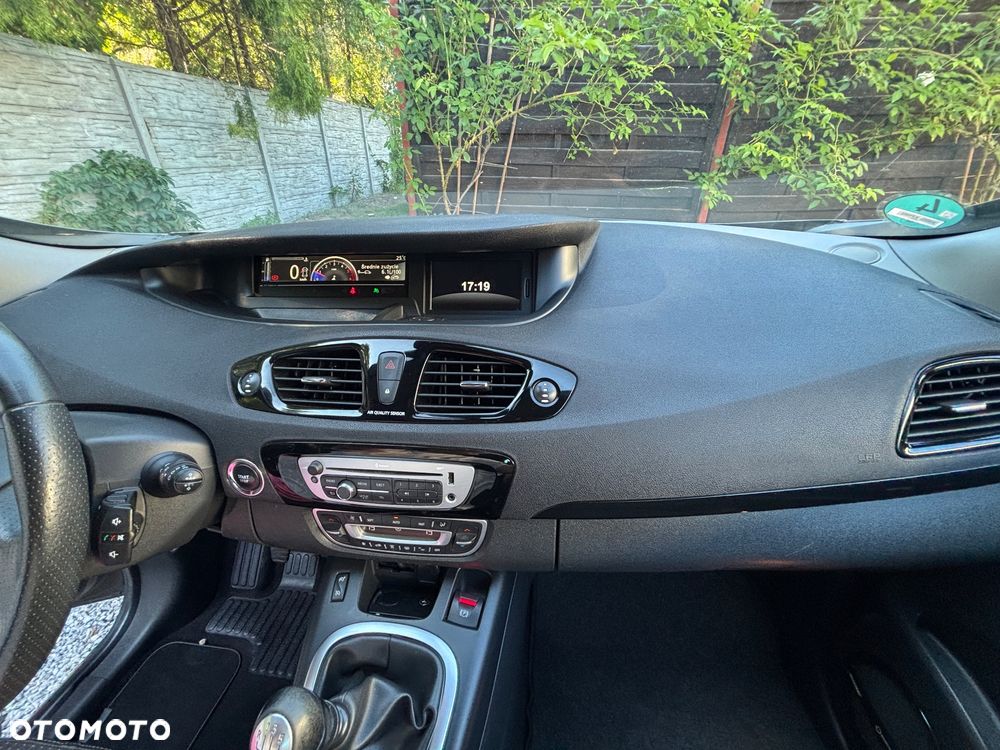 Renault Scenic 1.6 dCi Energy Bose - 12