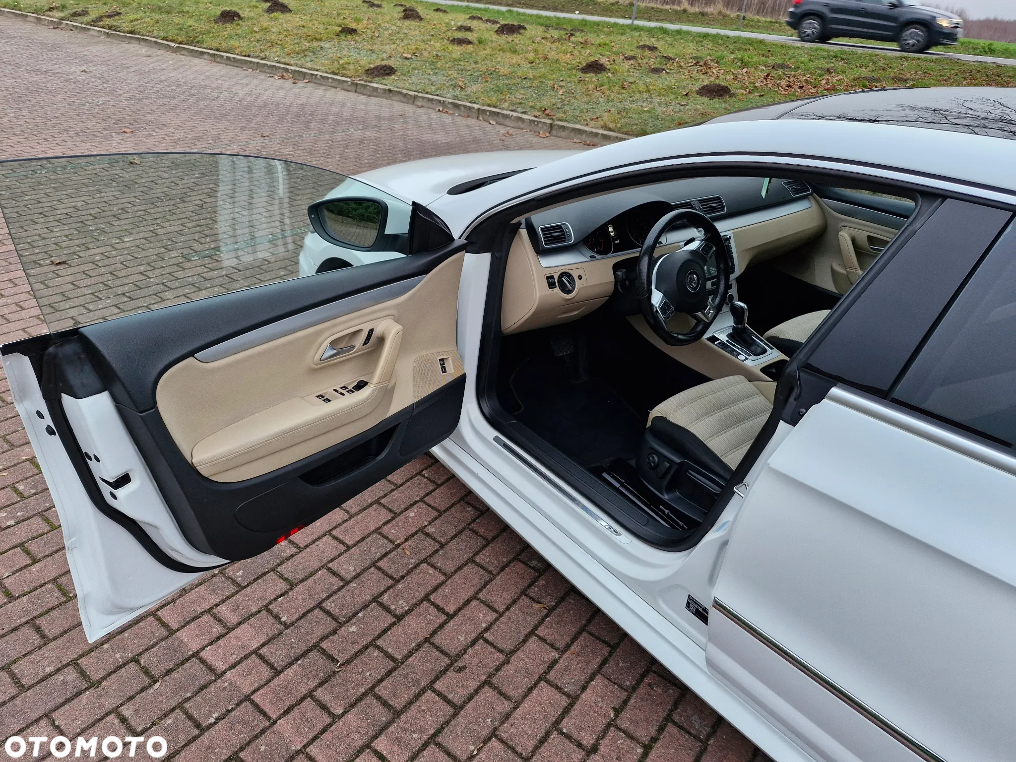 Volkswagen CC 1.4 TSI BMT DSG - 17