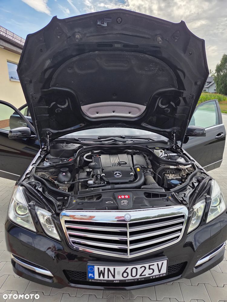 Mercedes-Benz Klasa E 250 CGI BlueEff Avantgarde - 24