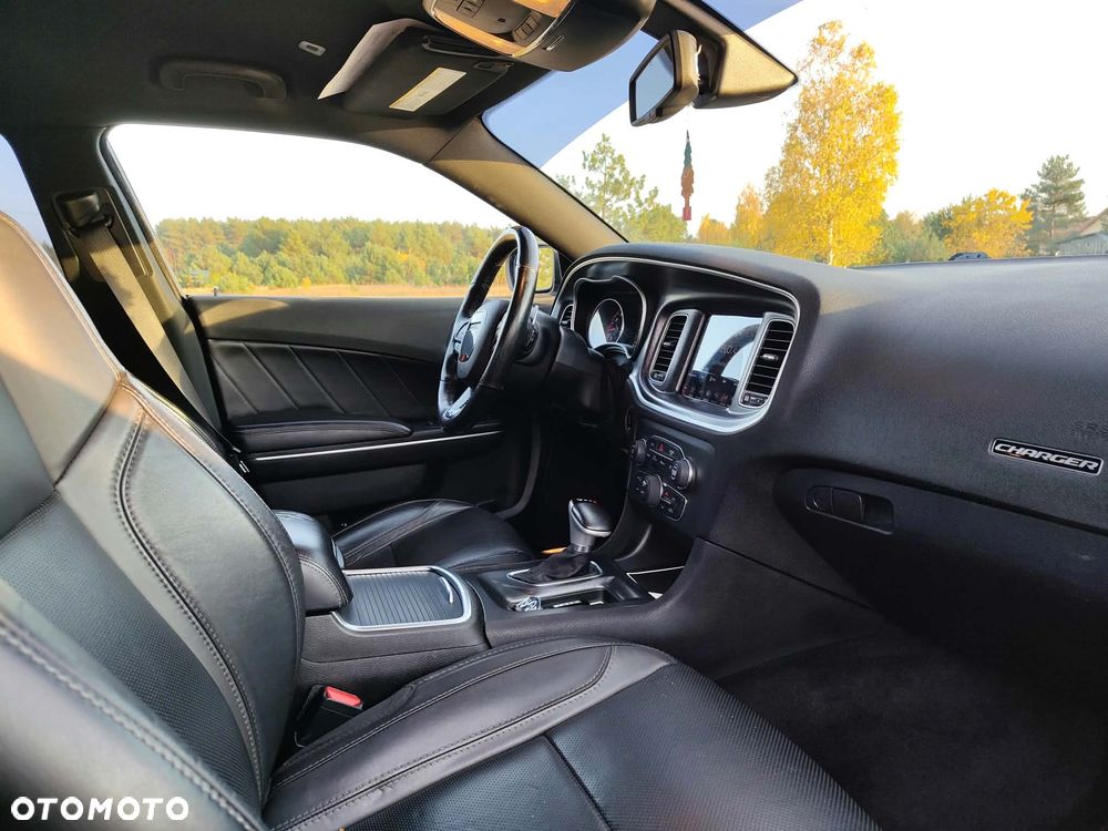 Dodge Charger 3.6 GT - 17
