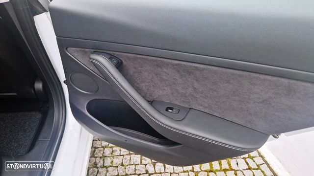 Tesla Model 3 Standard Range Plus RWD - 13