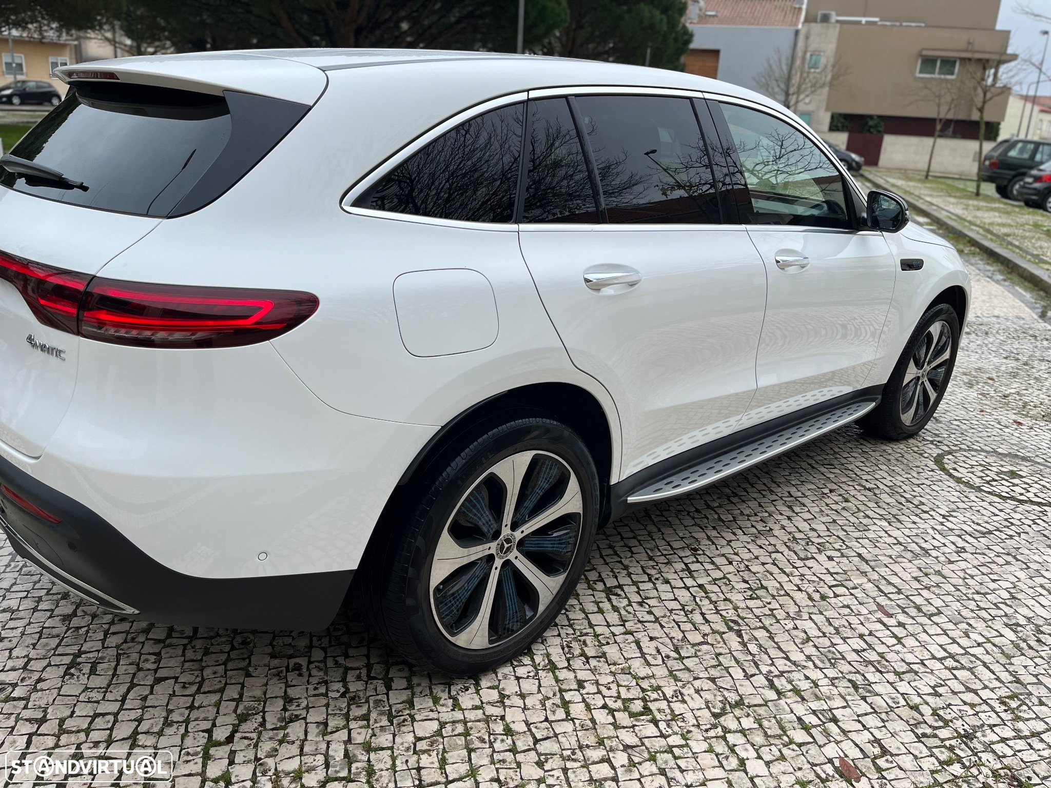 Mercedes-Benz EQC 400 4Matic Electric Art - 3