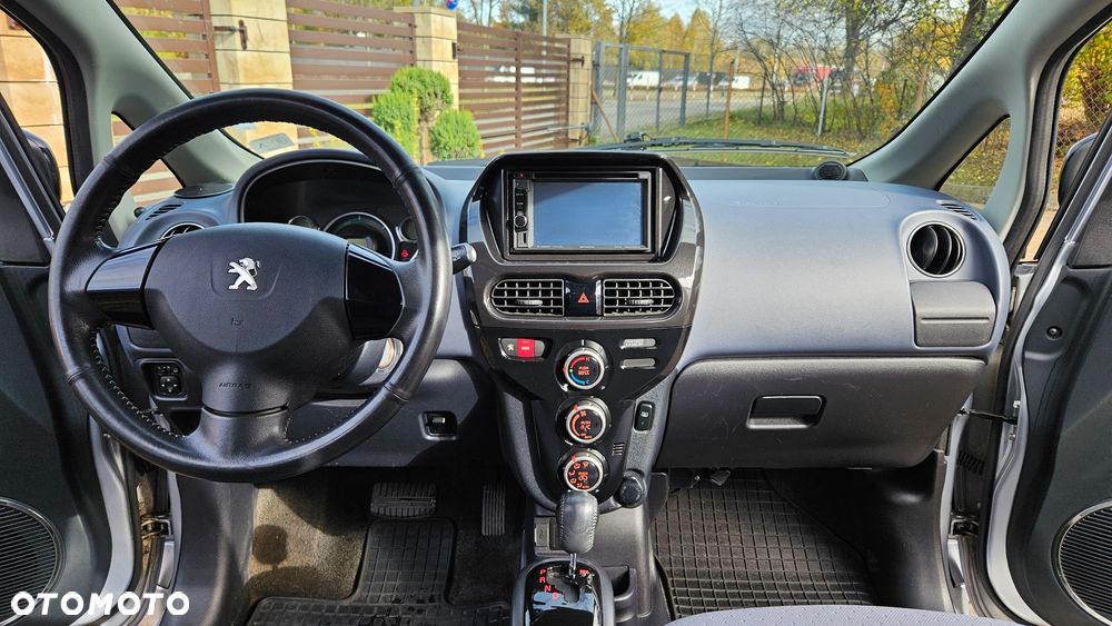 Peugeot iOn High Line - 8