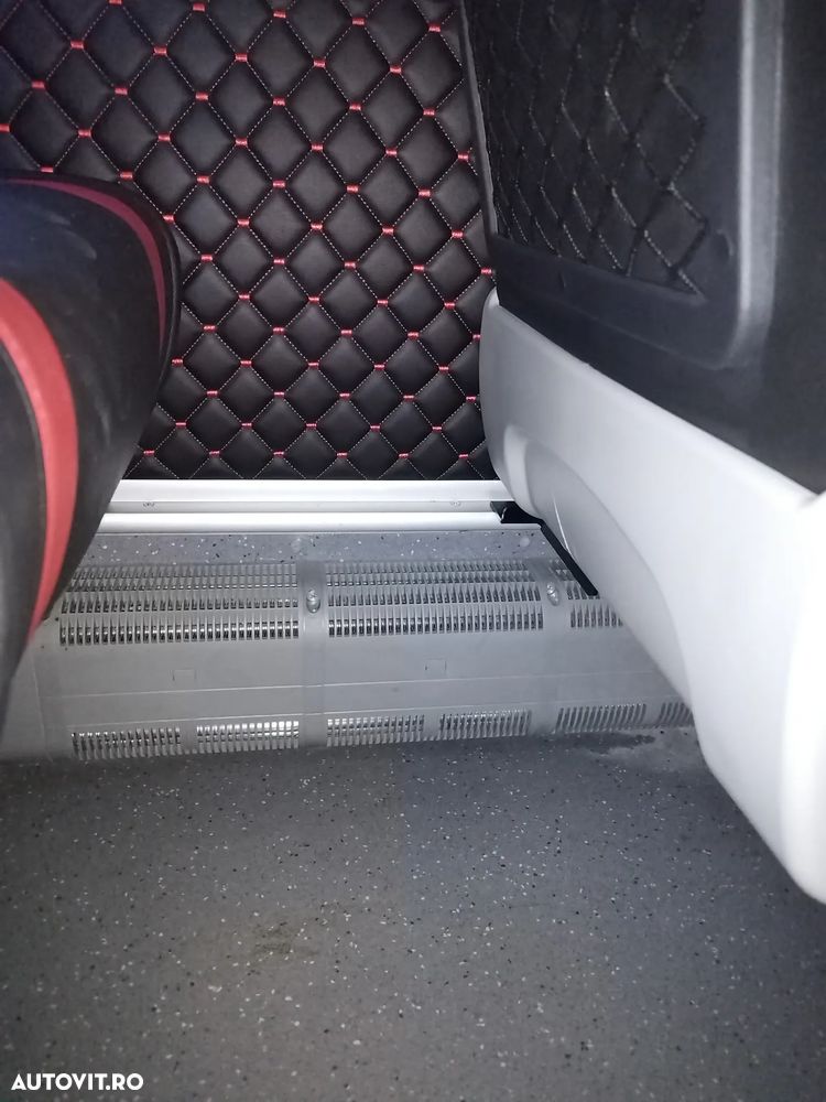 Volkswagen CRAFTER 2.0 - 13